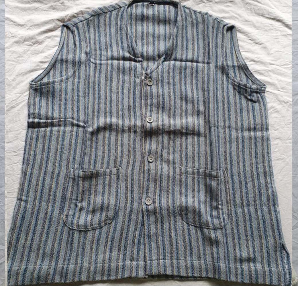 Lamb wool sleeve less jacket