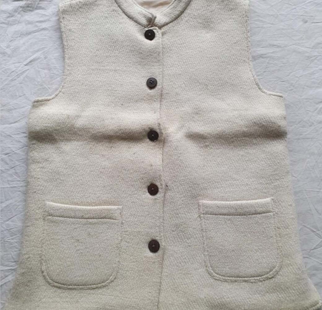 merino sleeve less jacket